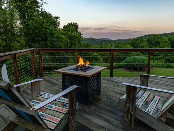 1 Cloverleaf Farm S, Sherman CT 06784