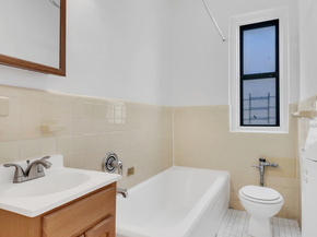 3000 Valentine Avenue 5A, Bronx NY 10458