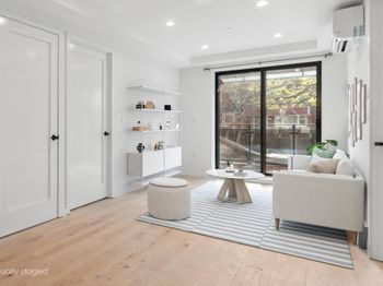 1433 East 52nd Street