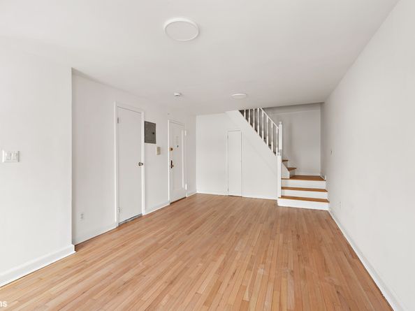 352 East 19th Street, New York NY 10003