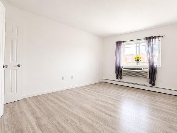 76-17 46th Avenue 4A, Queens NY 11373