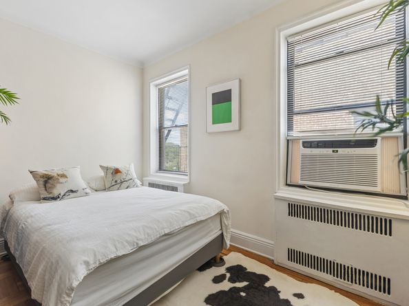125 Hawthorne Street 6J, Brooklyn NY 11225