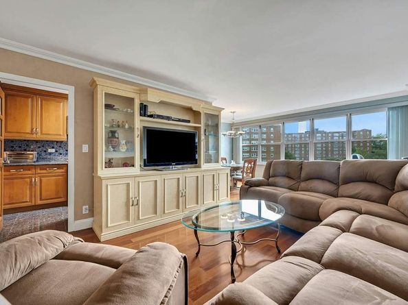 555 Kappock Street 9J, Bronx NY 10463