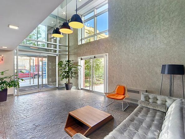 58 Metropolitan Avenue 2B, Brooklyn NY 11249