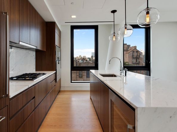 242 Broome Street 7D, New York NY 10002