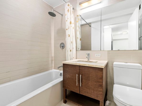 505 West 47th Street 3DS, New York NY 10036