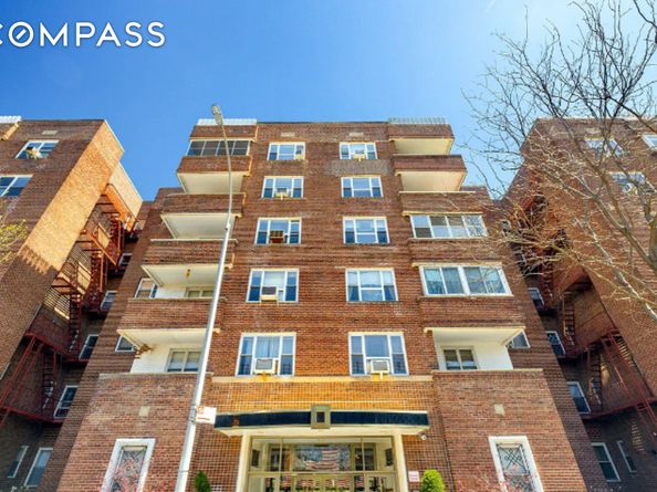 34-41 85th Street 1X, Queens NY 11372