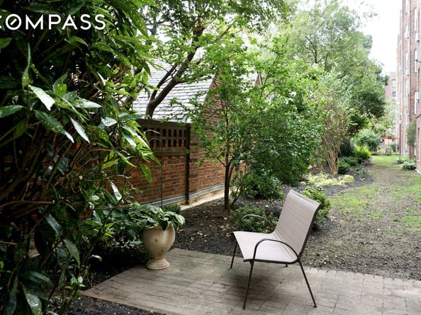 34-41 85th Street 1X, Queens NY 11372