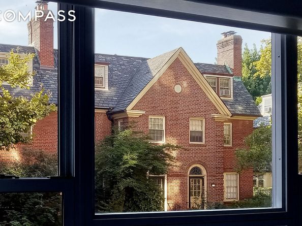 34-41 85th Street 1X, Queens NY 11372