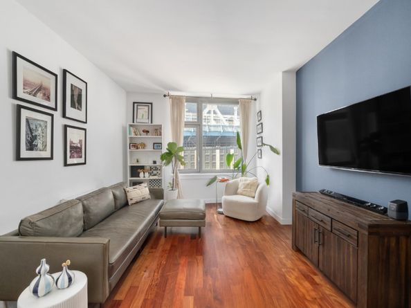 100 Jay Street 7k, Brooklyn NY 11201