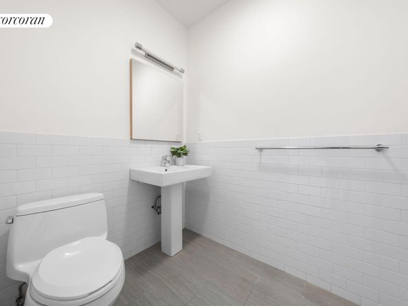 264 Water Street PHD, New York NY 10038