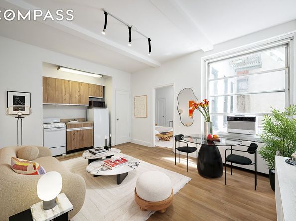 325 West 45th Street 108, New York NY 10036