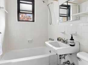 245 East 25th Street 12J, New York NY 10010