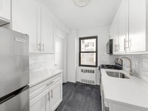 200 East 36th Street 9D, New York NY 10016