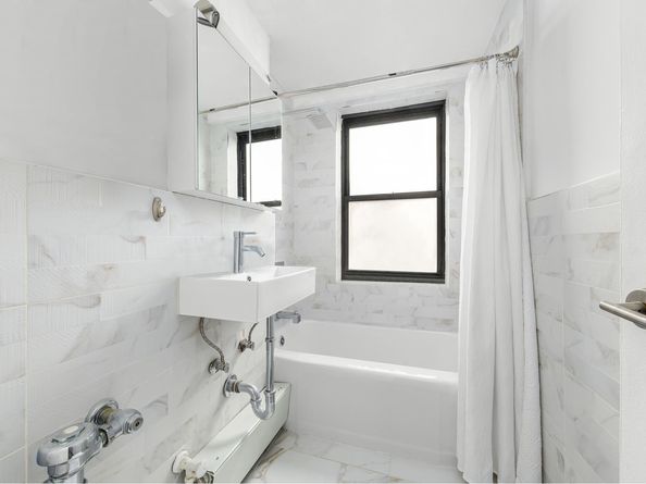 200 East 36th Street 9D, New York NY 10016