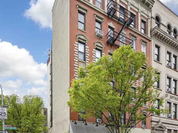 64 Macdougal Street 15, New York NY 10012