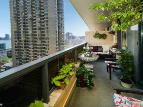 311 East 38th Street 18C, New York NY 10016