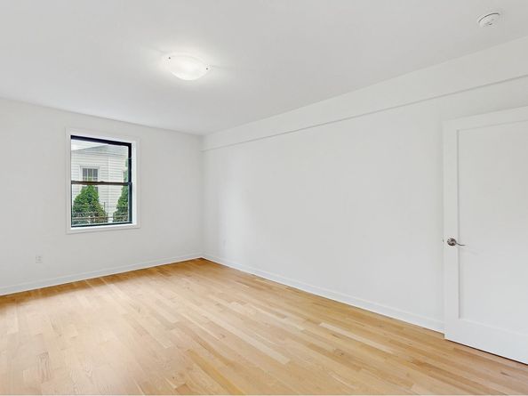 811 Cortelyou Road 1J, Brooklyn NY 11218