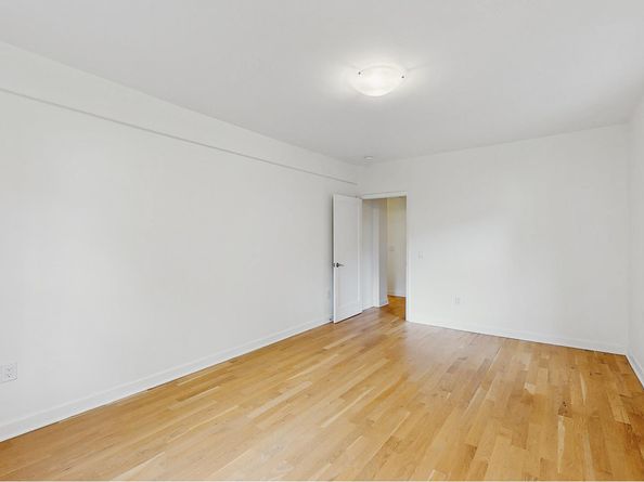 811 Cortelyou Road 1J, Brooklyn NY 11218