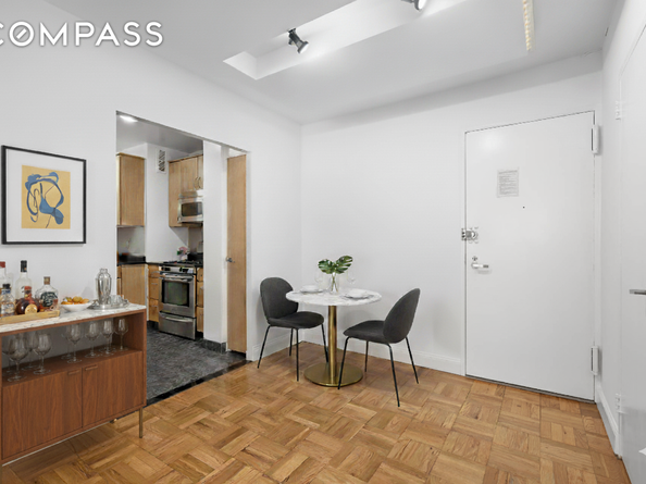 333 East 69th Street 3A, New York NY 10021