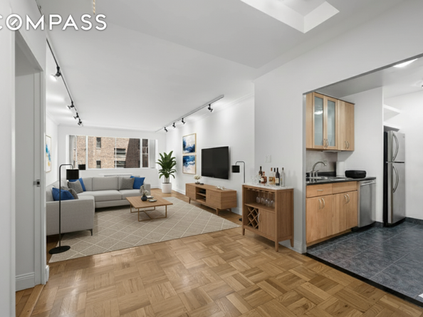333 East 69th Street 3A, New York NY 10021