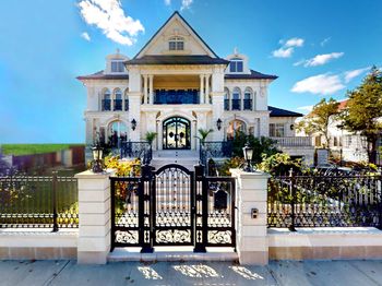 176 Irwin Street