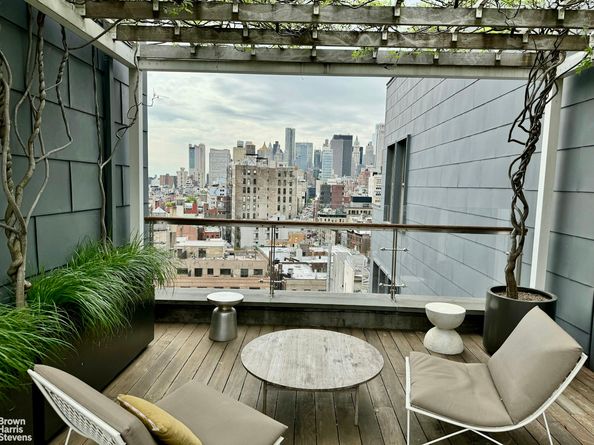 285 Lafayette Street 2D, New York NY 10012