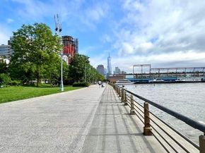 379 West Street 2B, New York NY 10014