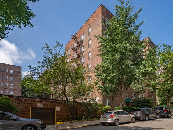 153 Bennett Avenue 1A, New York NY 10040