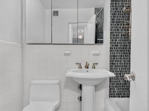 205 3rd Avenue 12A, New York NY 10003