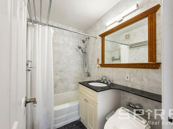 34-25 150th Place 3E, Queens NY 11354