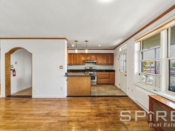 34-25 150th Place 3E, Queens NY 11354