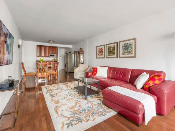 408 West 57th Street 7L, New York NY 10019