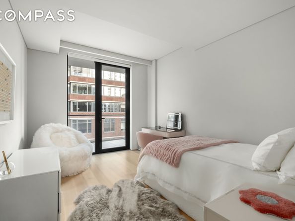 522 West 29th Street 7D, New York NY 10001