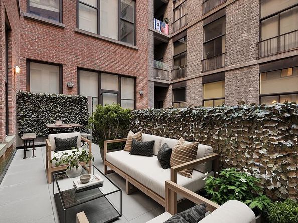 260 Park Avenue S 2E, New York NY 10010