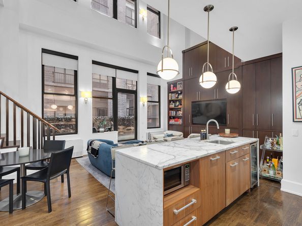 260 Park Avenue S 2E, New York NY 10010