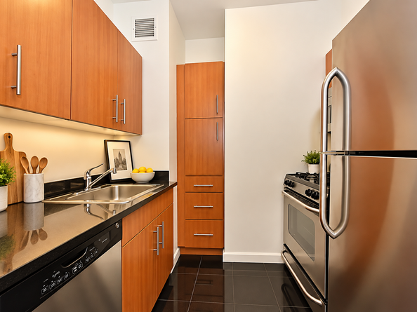 20 West Street 22E, New York NY 10004