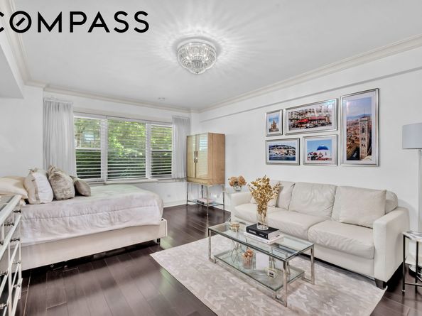 310 East 49th Street 1E, New York NY 10017