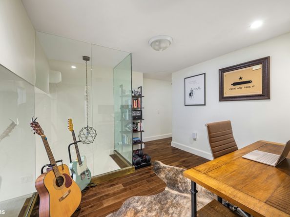 211 Thompson Street 4A, New York NY 10012