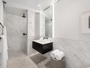 16 West 40th Street 21C, New York NY 10018