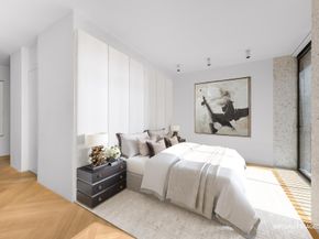 16 West 40th Street 21C, New York NY 10018
