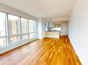 350 West 42nd Street 33H, New York NY 10036