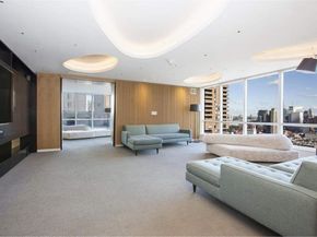 350 West 42nd Street 18E, New York NY 10036