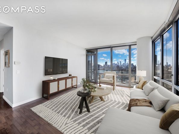 101 West 24th Street 19B, New York NY 10011