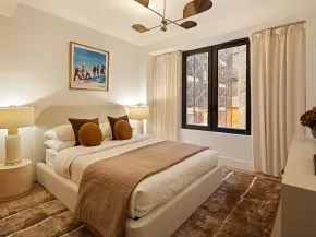 21 West 17th Street 11, New York NY 10011