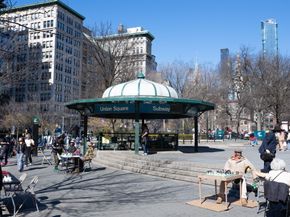 130 East 17th Street 1A, New York NY 10003