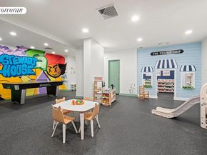 70 East 10th Street 17R, New York NY 10003