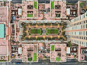 393 West 49th Street 2G, New York NY 10019