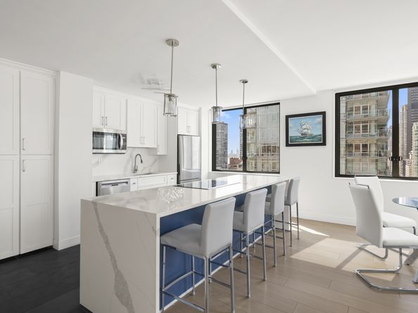 300 East 54th Street 19DE, New York NY 10022