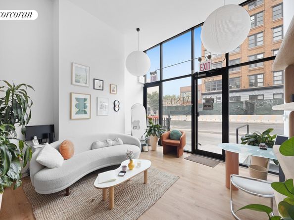 574 Metropolitan Avenue, Brooklyn NY 11211